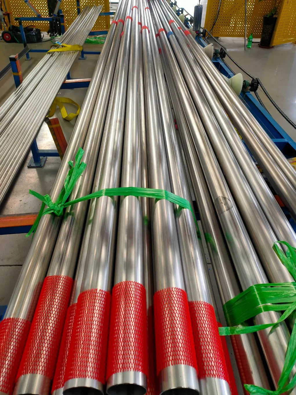 China Factory 304/316L En JIS ASTM Standard Stainless Steel Welded Pipe Tube