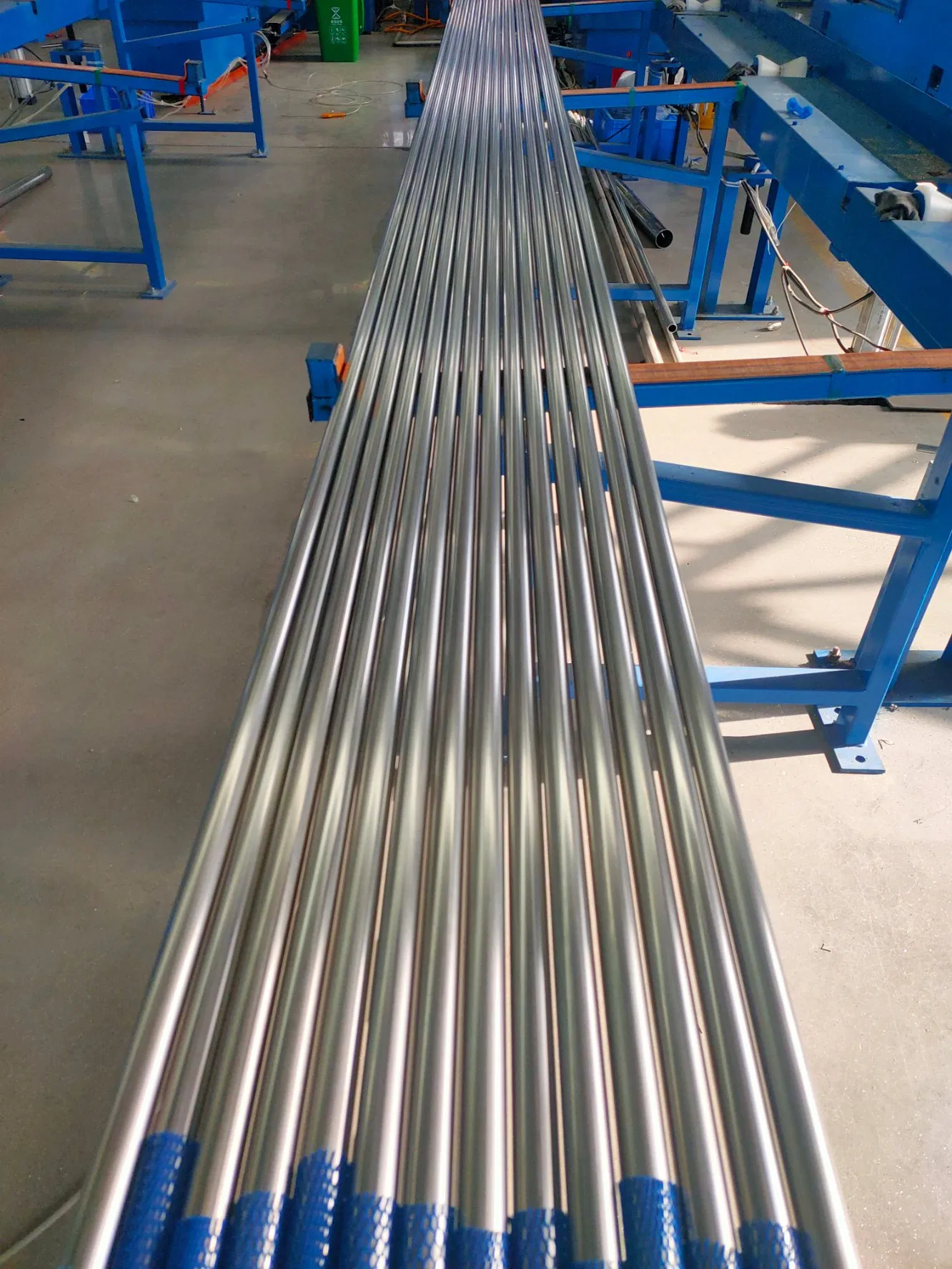 201, 202, 410 Seamless Welded Premium Length Tough Stainless Steel Length Selection Tube Pipe
