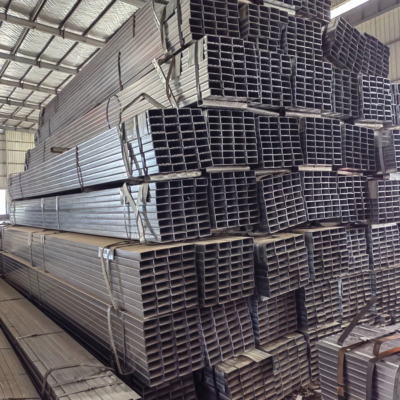 Aluminum Steel Pipe/Seamless Steel Pipe/Galvanized/Spiral/Welded/Copper Pipe/Oil/Alloy/Ap5l/Round/Stainless Steel/Titanium/Black/Carbon/ERW/Alloy Pipe