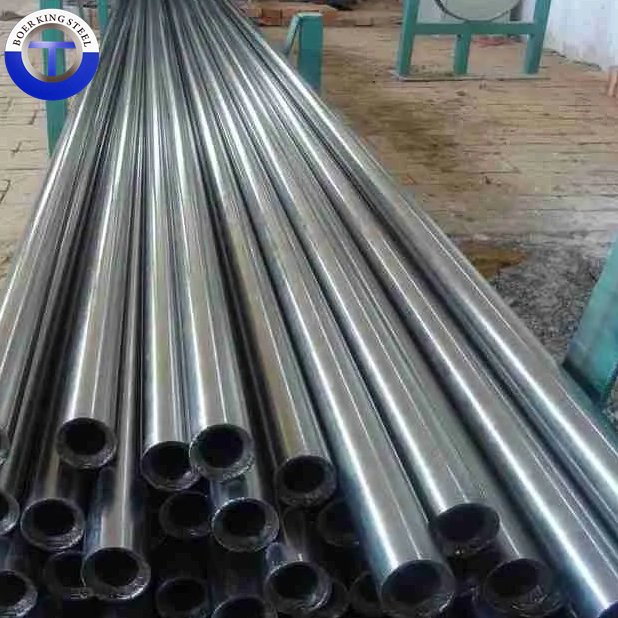 ASTM A335 P5/P9/P11/P22 Alloy Steel Seamless Pipe High Temp Pressure Vessel Tubing