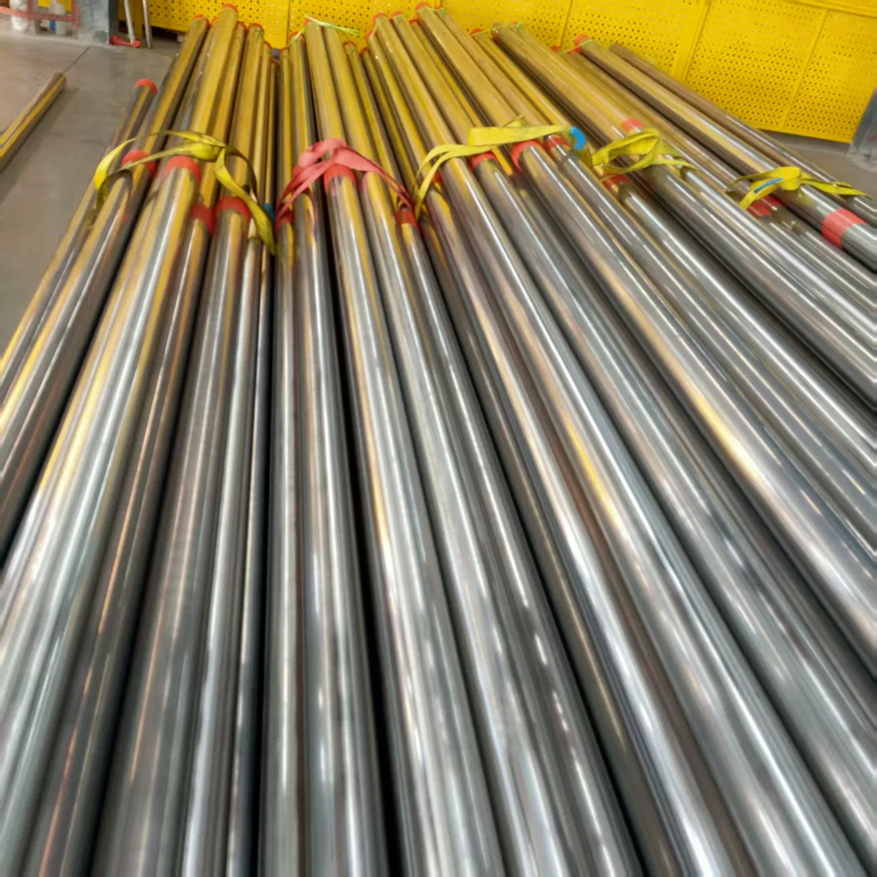 Pickled Nickel Alloy Round Pipe for High-Pressure Acid Leach Autoclaves and Mining Equipment