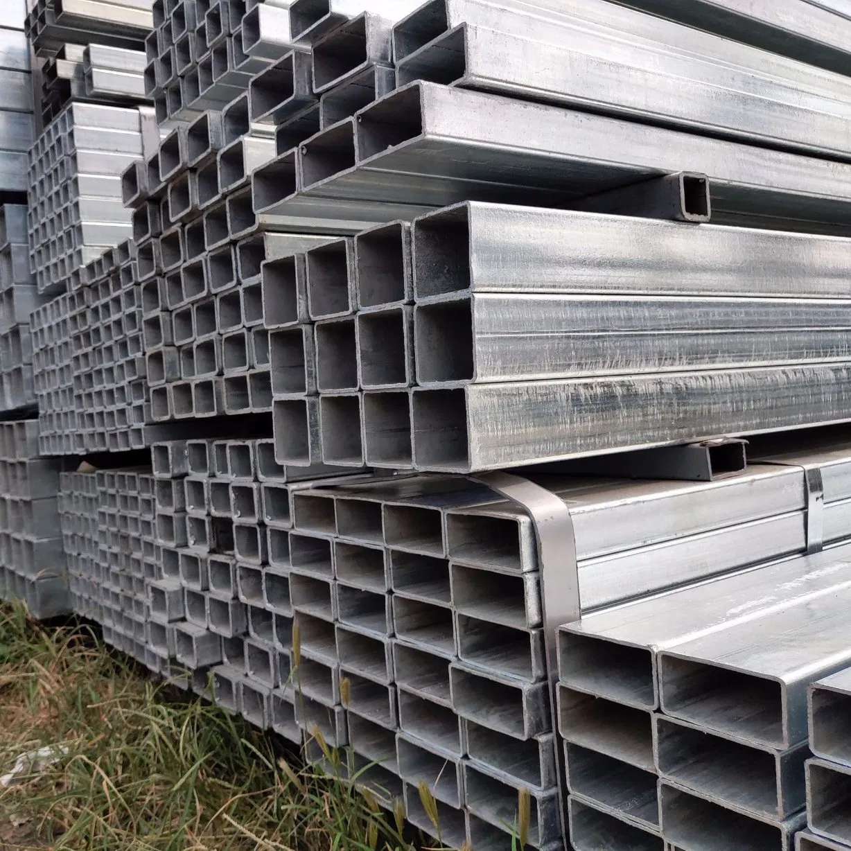 300X300X9X6000mm Non-Alloy Steel Pipes, Square Cross-Section, Welded, Hot-Rolled, Uncoated/Clad/Galvanized_Square Pipe