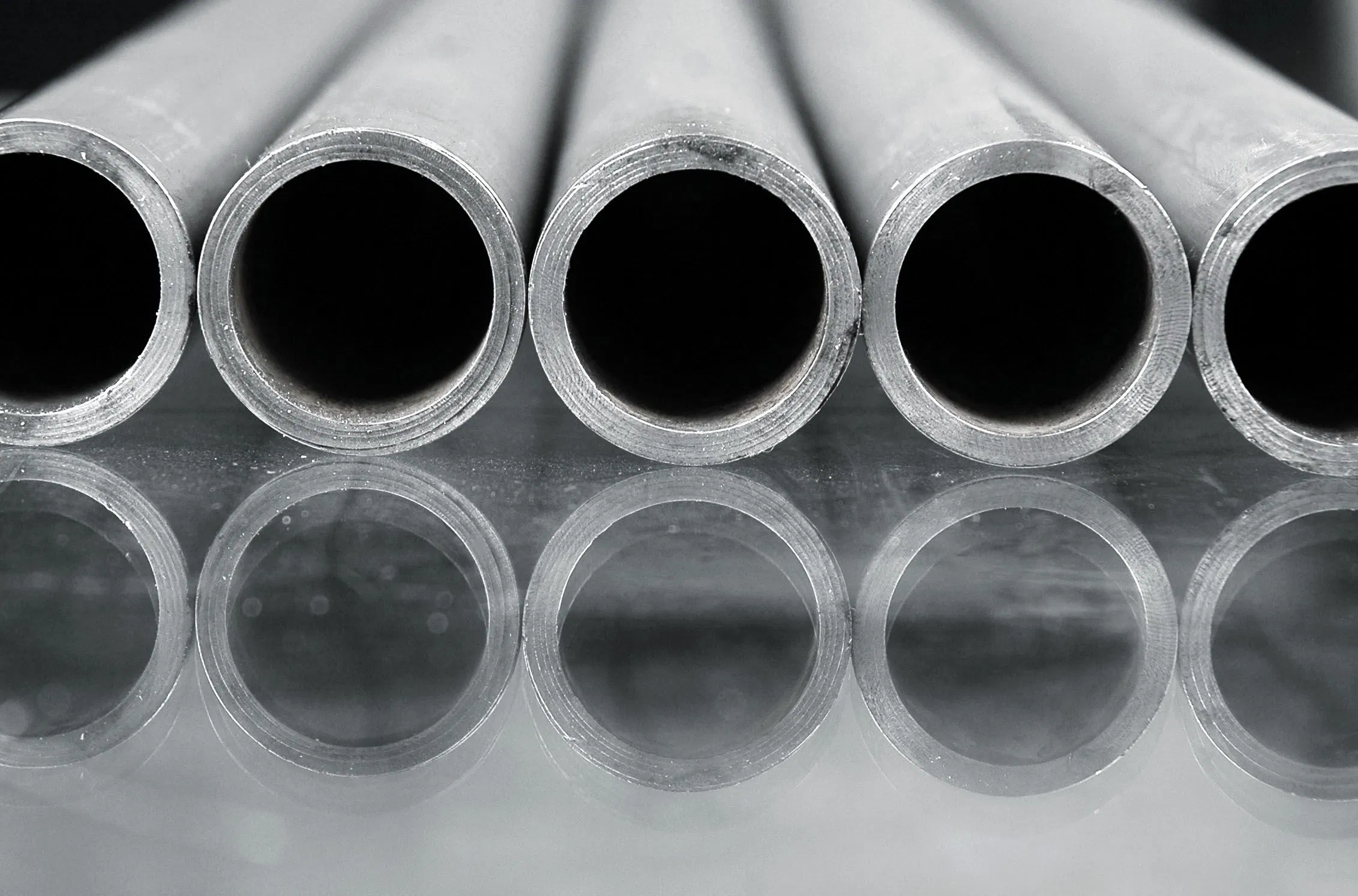 OEM High Precision 6" Stainless Steel Seamless Tube Industrial Grade Seamless Pipes with ASTM, GB, En, AISI, JIS, DIN