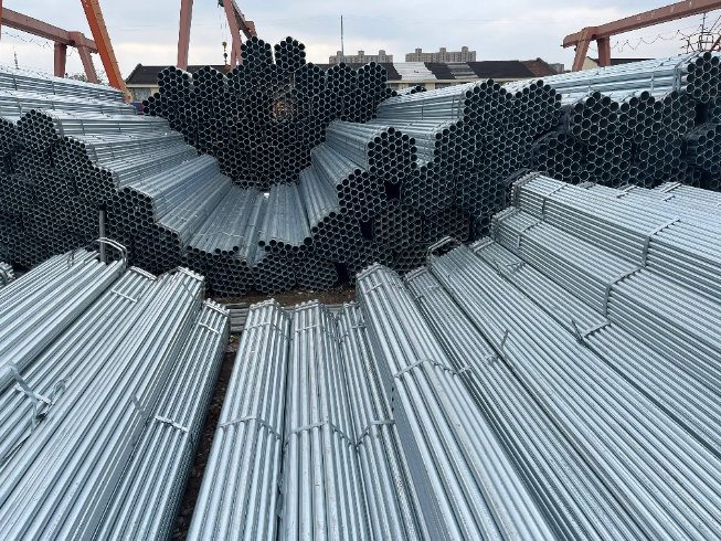 ASTM JIS Q235/S235jr/S355j2 Round/Square Welded Hot Dipped Ms Welded Seamless Galvanized Steel Factory Price Sch80 Carbon Stainless Steel Pipe