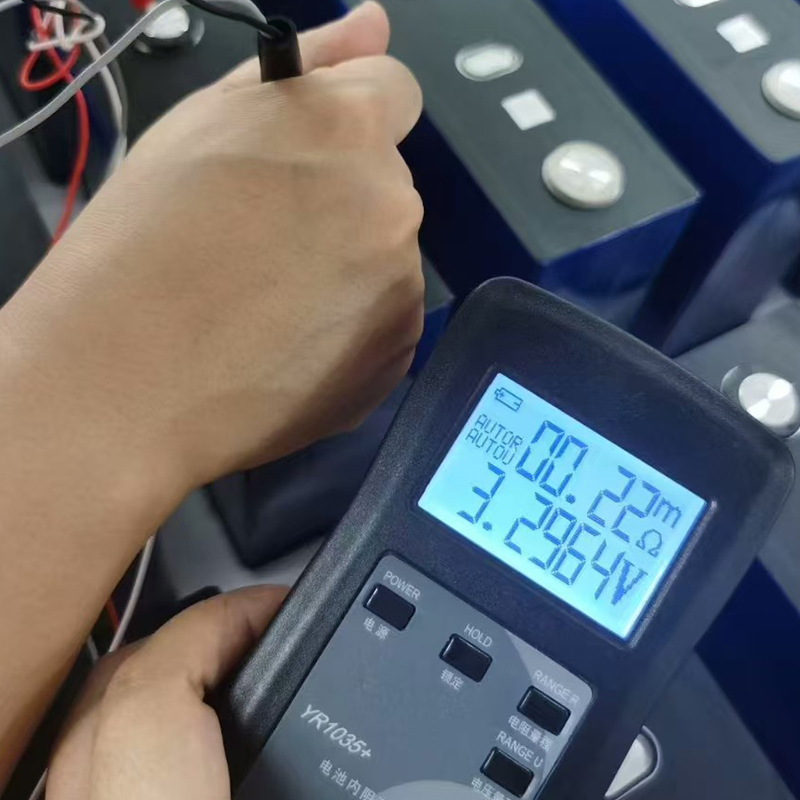 بطارية ليثيوم برزمية كورنيكس 3.2V 280ah 314ah 340ah LiFePO4 خلية بطارية لنظام الطاقة الشمسية في شنتشن