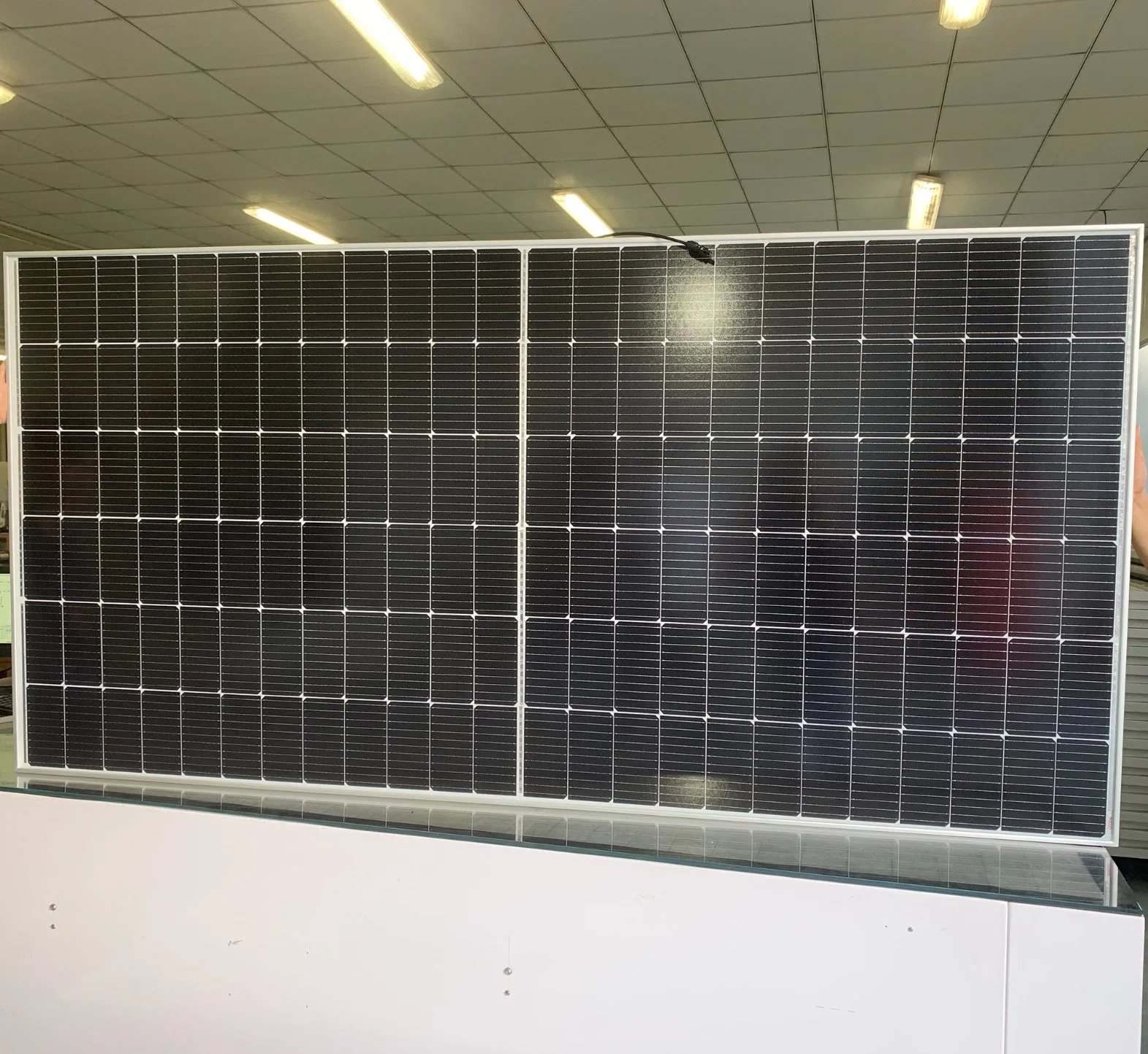الطبقة 1 العلامة التجارية جينكو لونجي جا ترينا لوحة شمسية 370W 450W 540W 550W وحدة PV أحادية البلورة كاملة سوداء ثنائية الوجه لنظام الطاقة المنزلية
