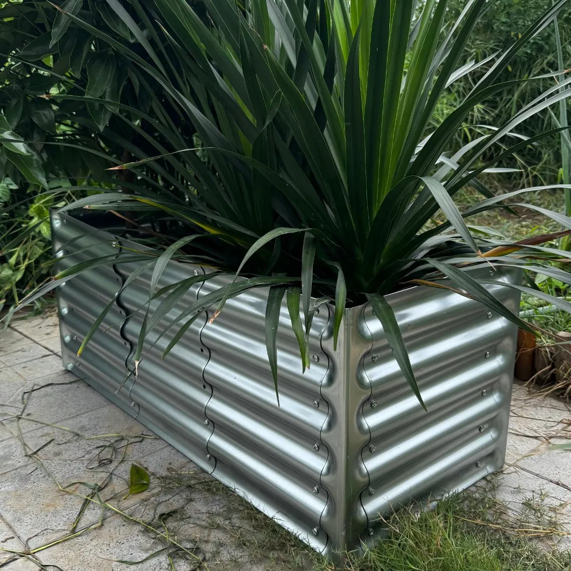 سرير حديقة مرتفع مجلفن، صندوق زراعة خارجي، 5FT*2FT*17in صندوق زراعة معدني بيضاوي مستطيل مربع دائري للزراعة والزرع