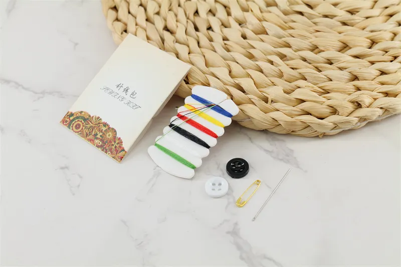 Kit de Costura de Viagem Compacto para Reparos Rápidos com Ferramentas Essenciais