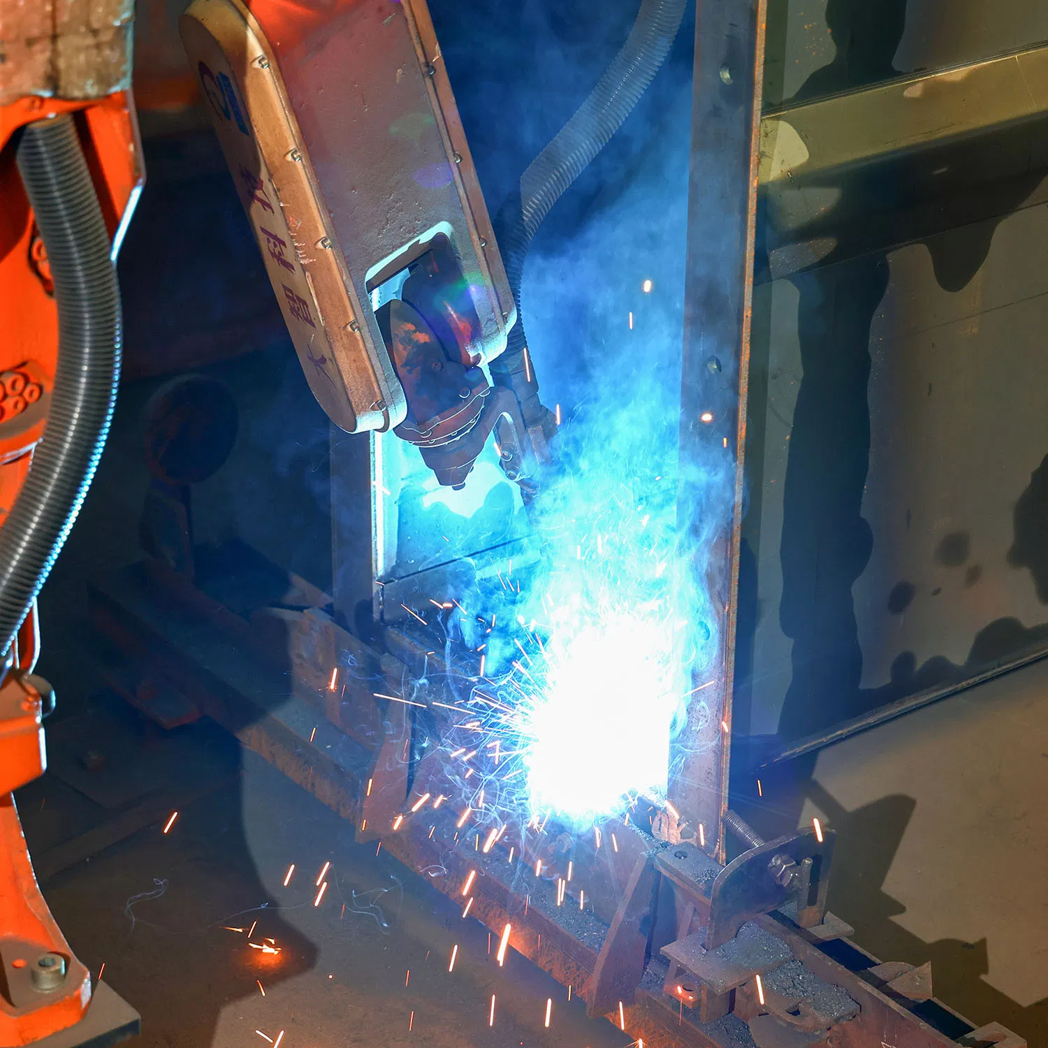 Heavy-Duty Bucket Elevators Heat Resistant Efficient Vertical Conveyor System