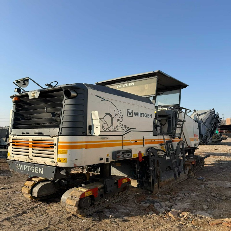 Fuel Efficient Asphalt Miller with Intelligent Walking System - 2020 W195 Model