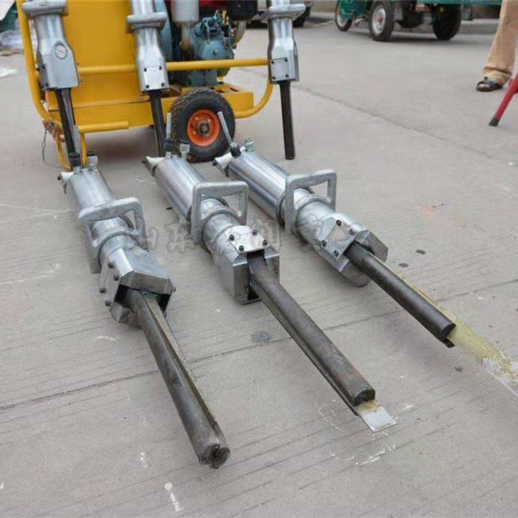 Towable Hydraulic Rock Splitters Stone Splitting Machine for Mountain Excavation
