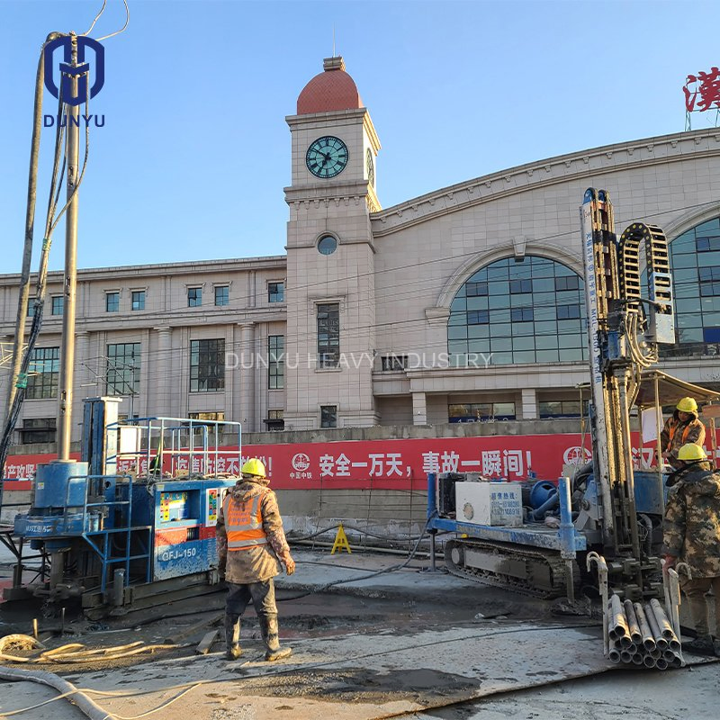 Crawler-Mounted Full-Hydraulic Borehole Deep Excavation Anchor Drilling Rig Machinery