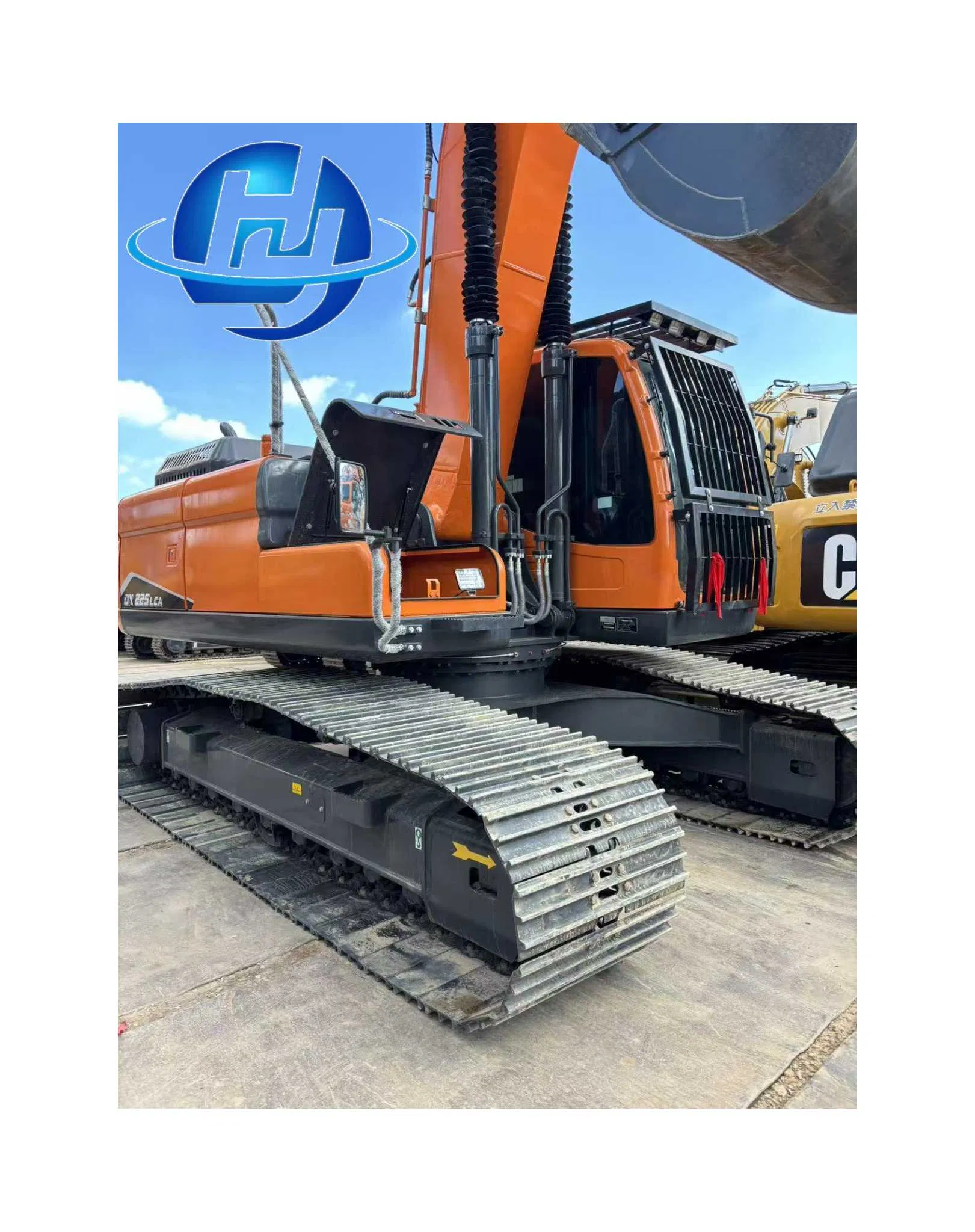 New Develon 22t Hydraulic Excavator Dx225 for Efficient Excavation