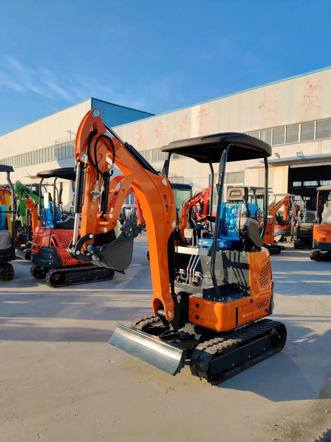 0.8ton 1ton 1.8ton 2ton Stable Reliable Powerful Hydraulic System Crawler Mini Excavator for Rough Terrain Urban Excavation/Small-Scale Projects with CE