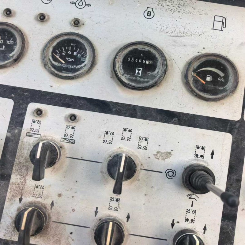 W W1900 2016 Model - Ht11 Quick-Change Tool System for Efficiency Milling Machine