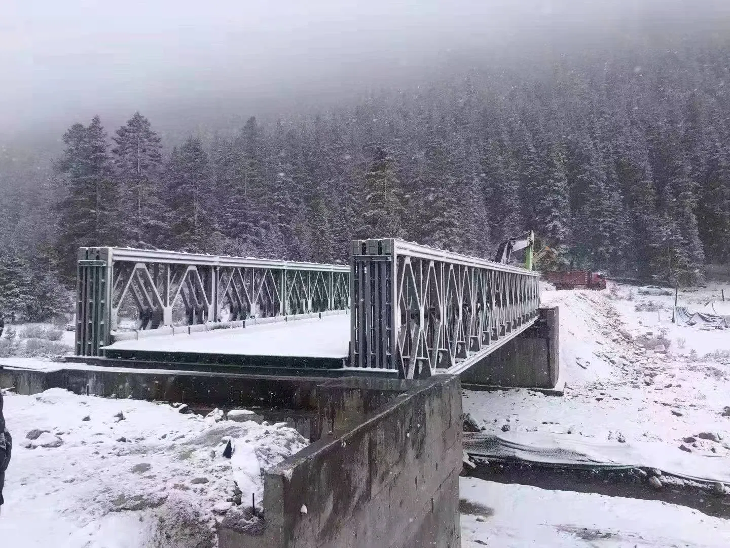 Customizable Bailey Bridge Systems for Enhanced Steel Construction Projects