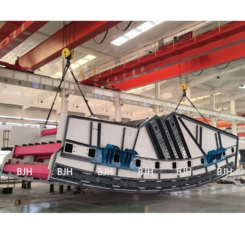 Big Size Mineral Separation Banana Type Linear Vibrating Screen