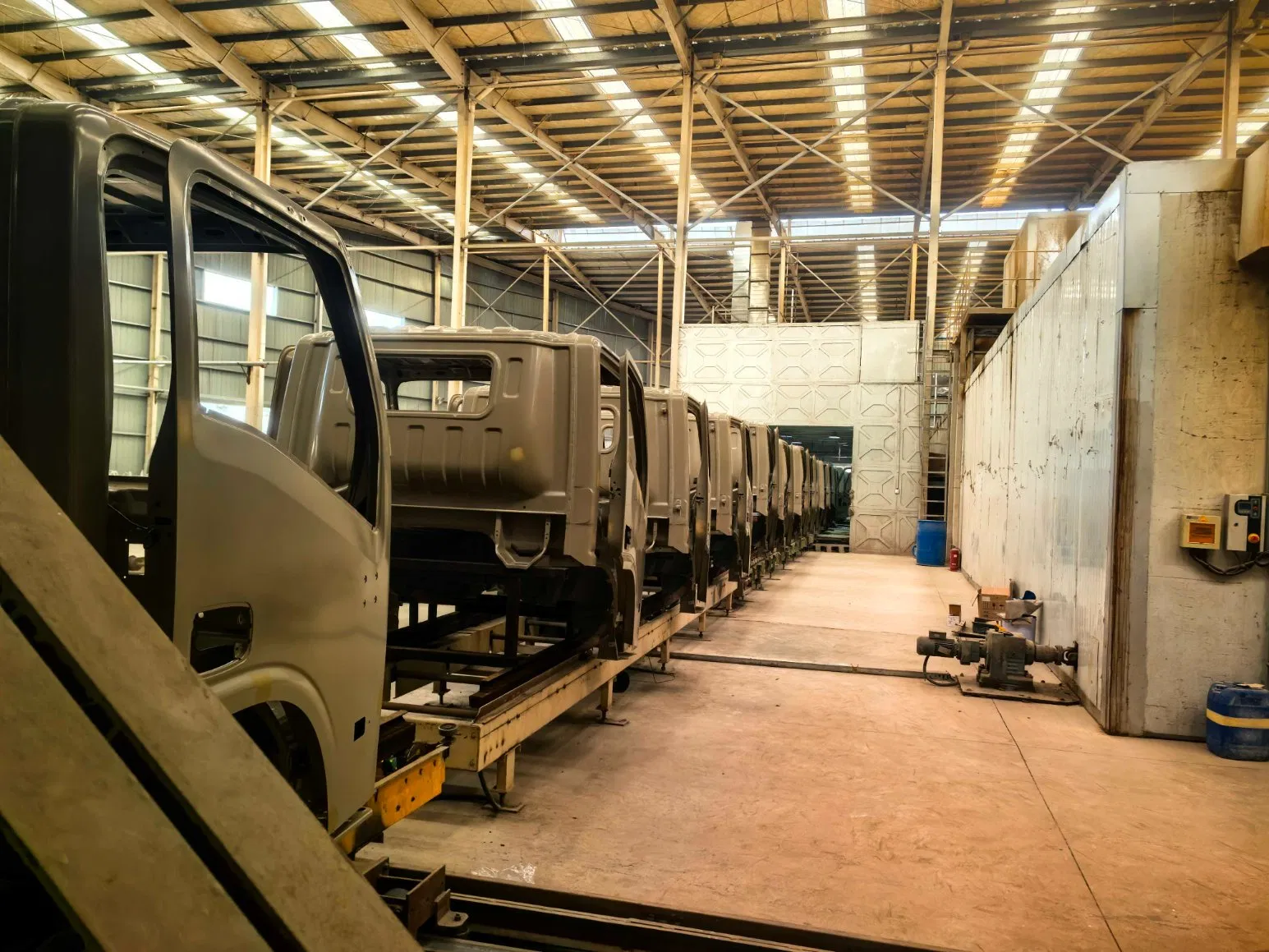 Premium Customized Conveyor Equipment for Efficient Material Handling