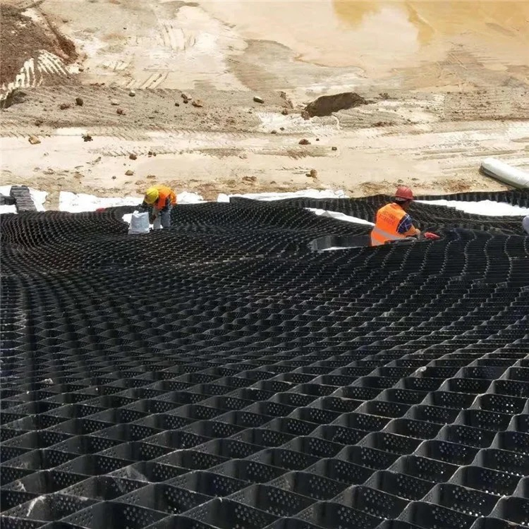 100-445 200-445 HDPE Geocell Cellular Confinement System 2.56X8.35m for Erosion Control and Road Construction