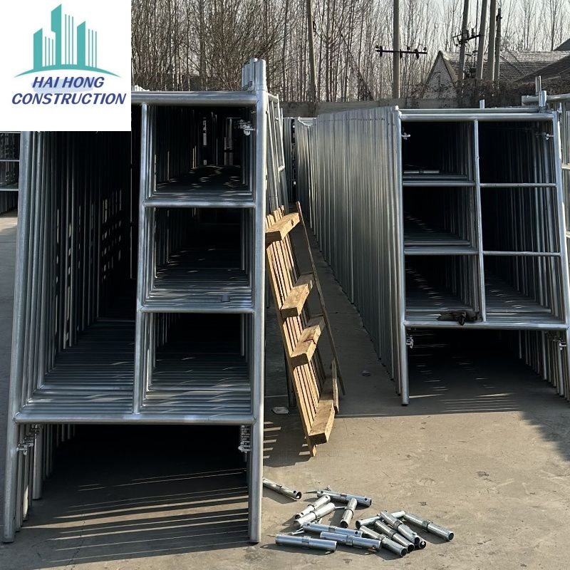 Lightweight Mobile Scaffolding System for Easy Assembly and Transport