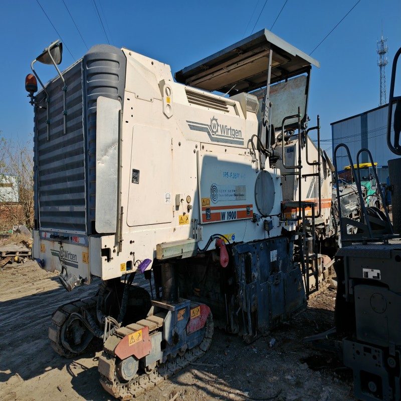 Used 2015 W1900 Cold Planer - Mercedes Engine &amp; High-Efficiency Conveyor System