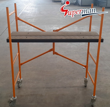 Versatile Mini Scaffolding System for Easy Transport and Use