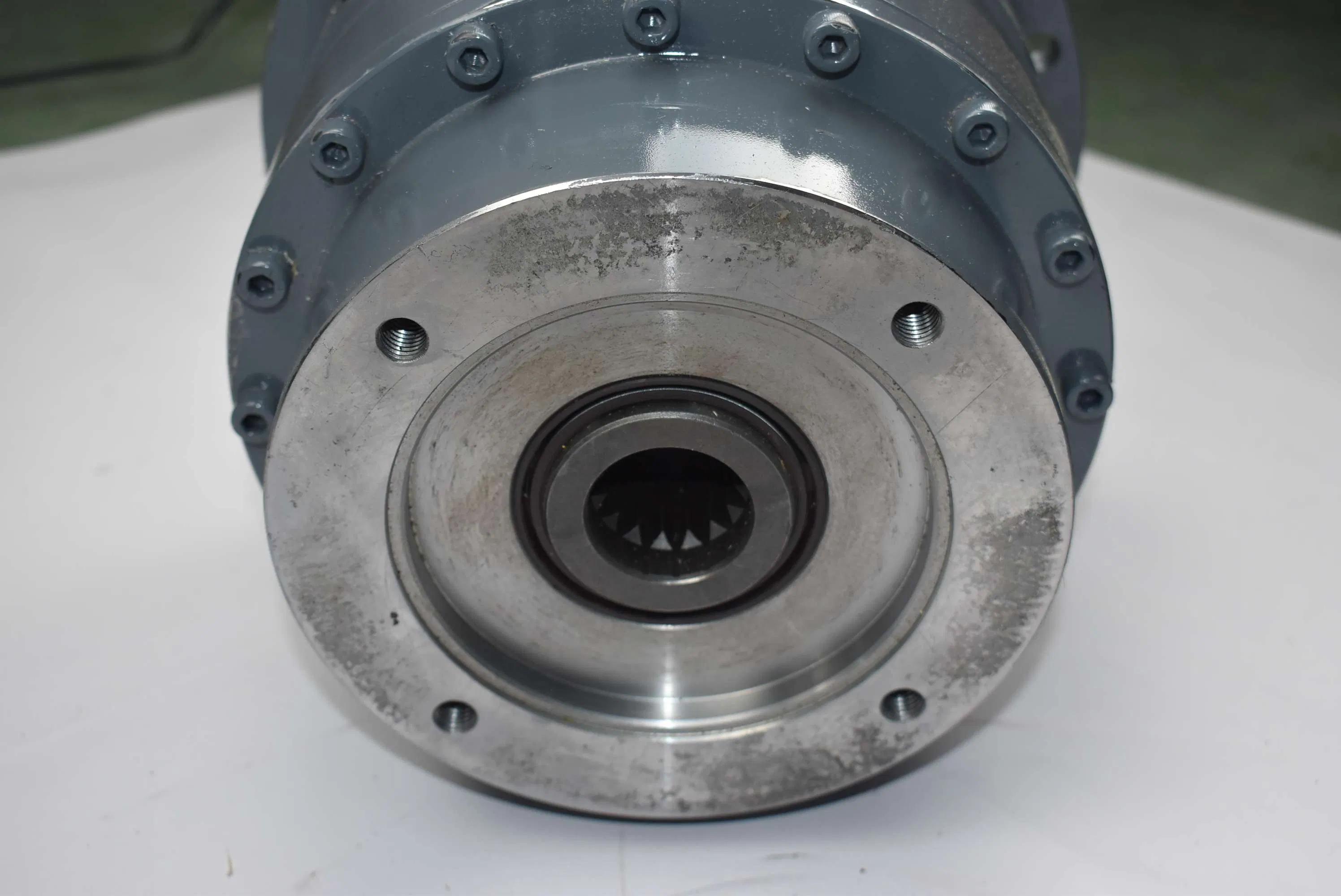 2011672/2259433 Scraper Reducer Asphalt Paver Hydraulic System for S1800-2 High Quality Road Construction