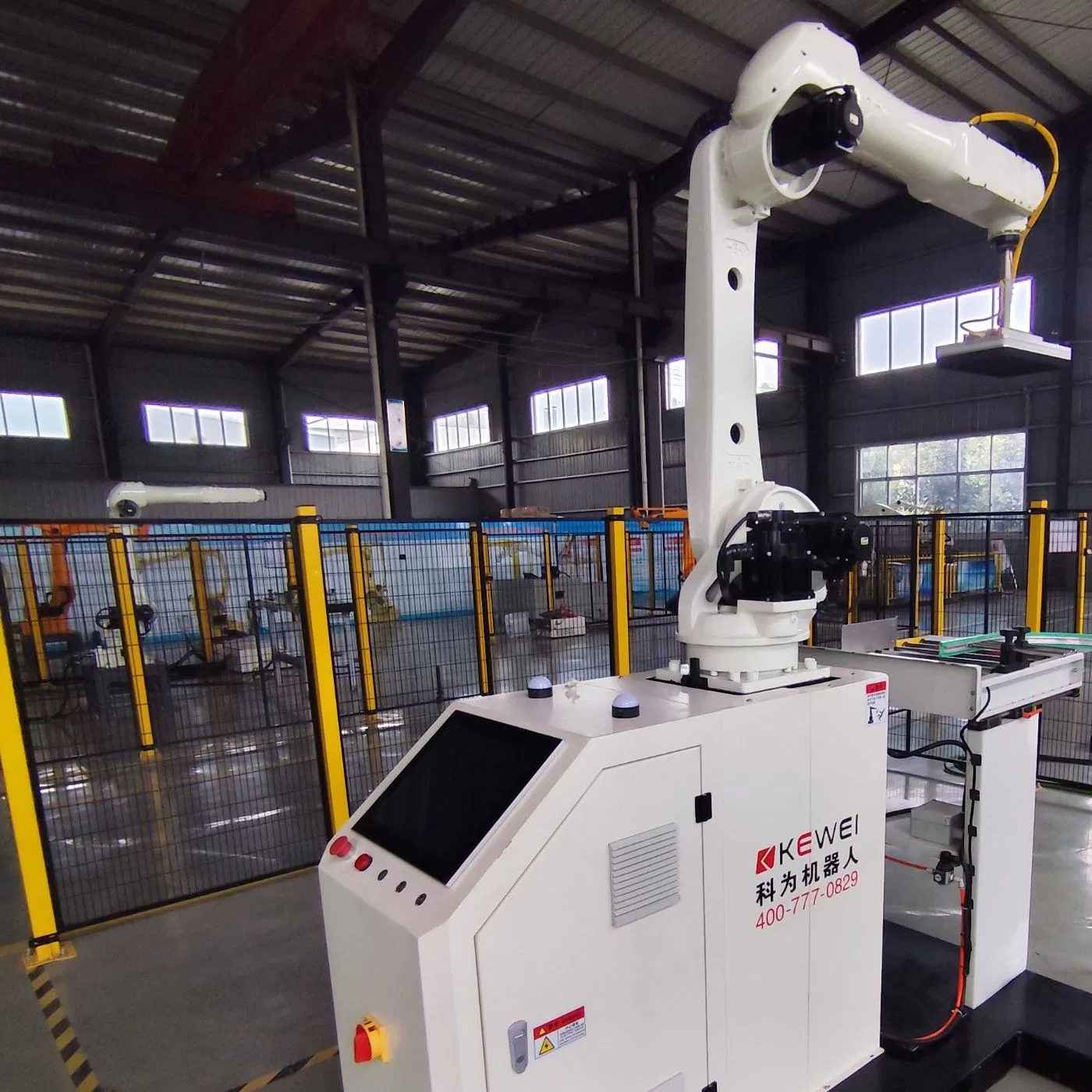 Durable Handling Equipment for Efficient Warehouse Operations and Logistics