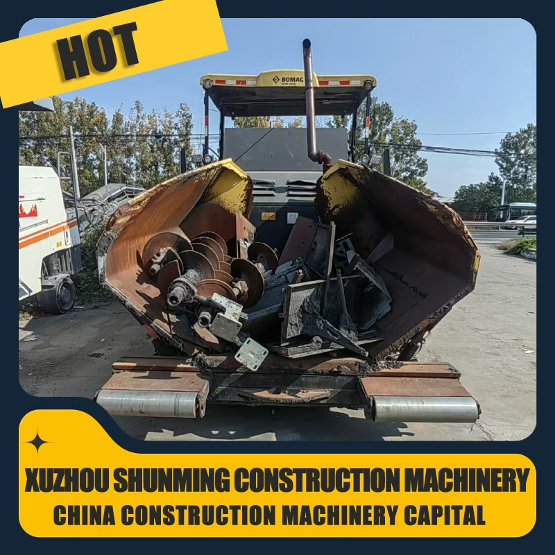 The Performance and Features of The 2015 Bomag Bf800c Paver