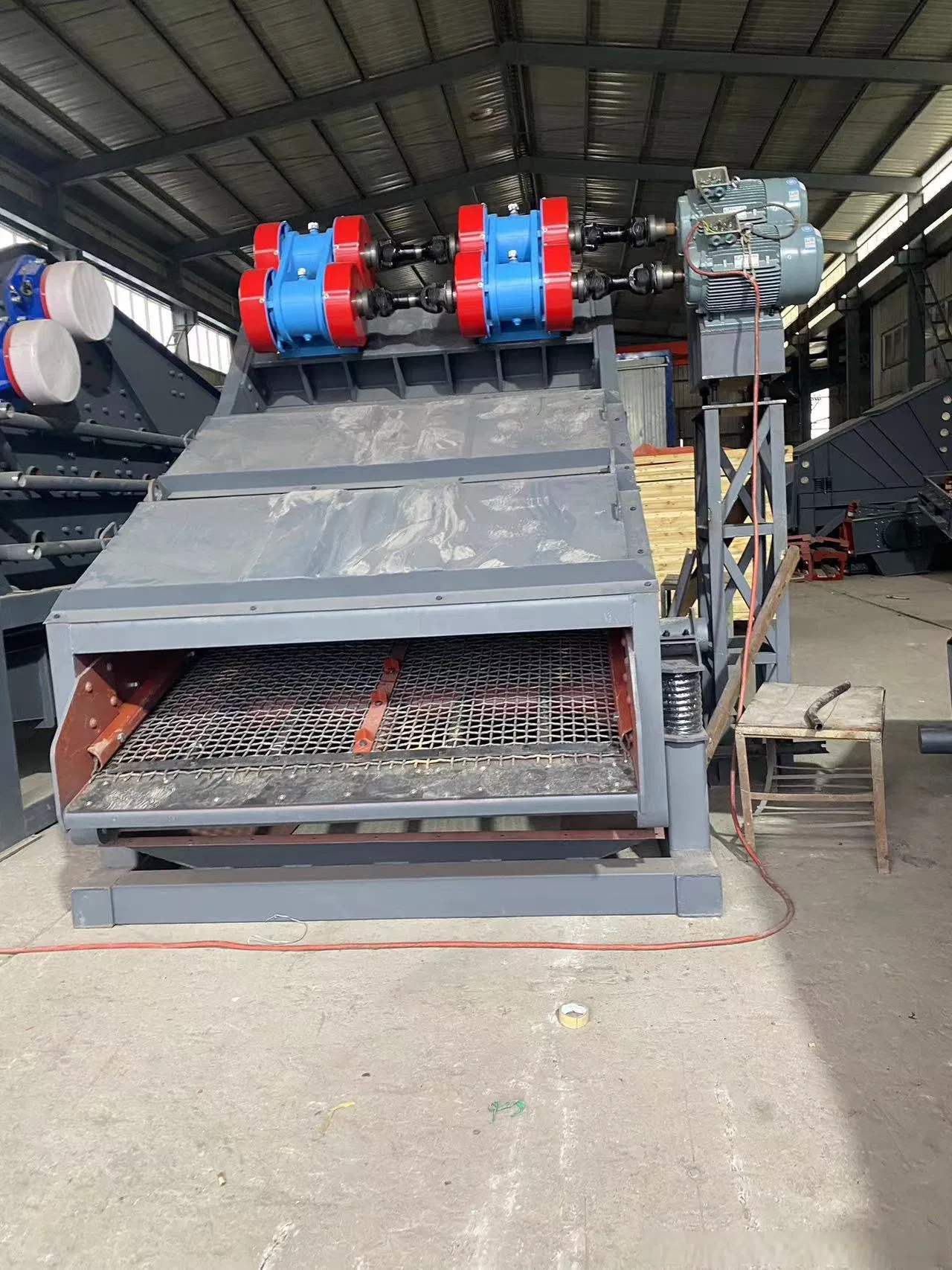 15-19 T/H Capacity 1200*3100 mm Mining Equipment Mineral Machinery GS Dewatering Screen