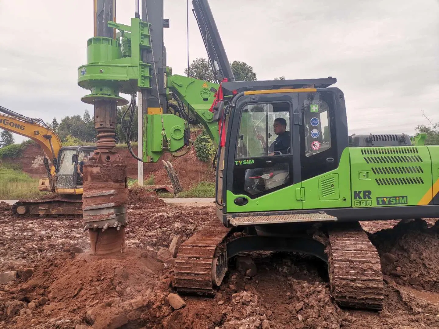 Customized Crawler Drilling Machine Deep Hole Drilling Machine Electric Auger Drilling Rock Drilling Machine Earth Auger System Pressure 34.3 Factory Direct Sal