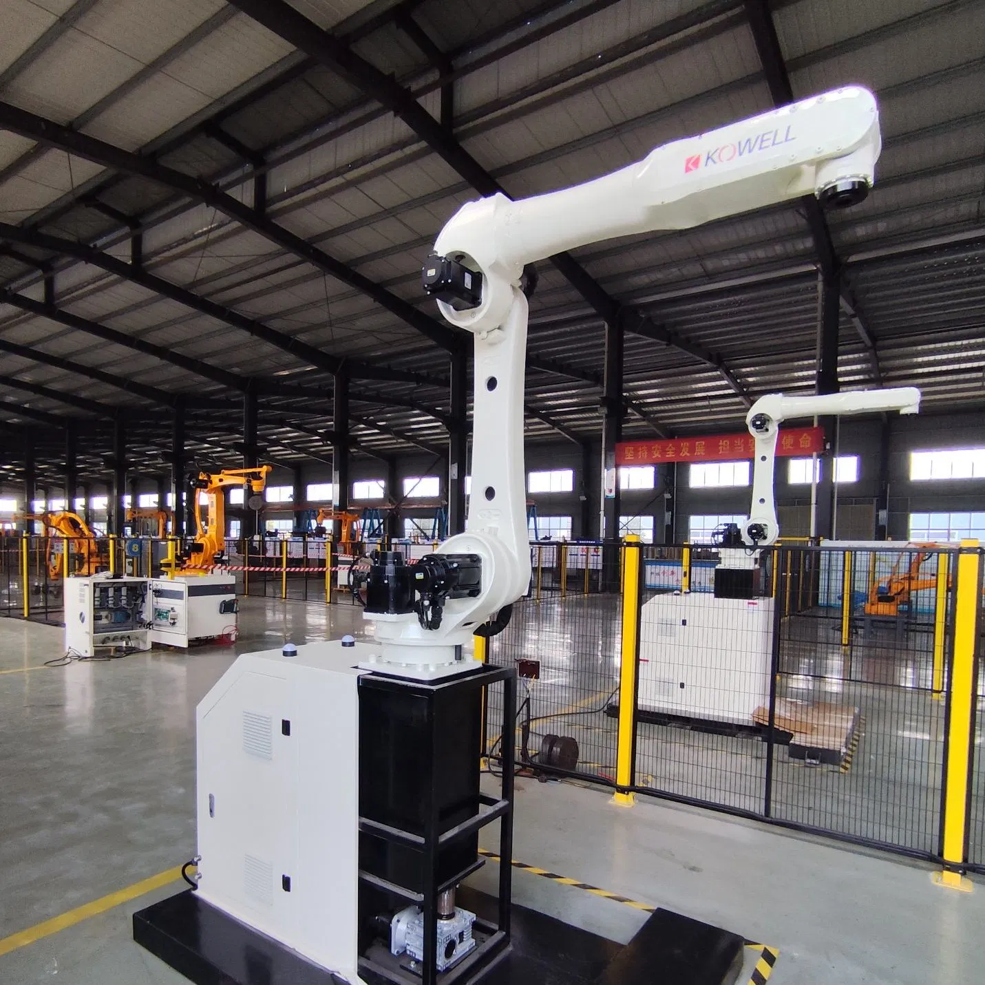 Durable Handling Equipment for Efficient Warehouse Operations and Logistics