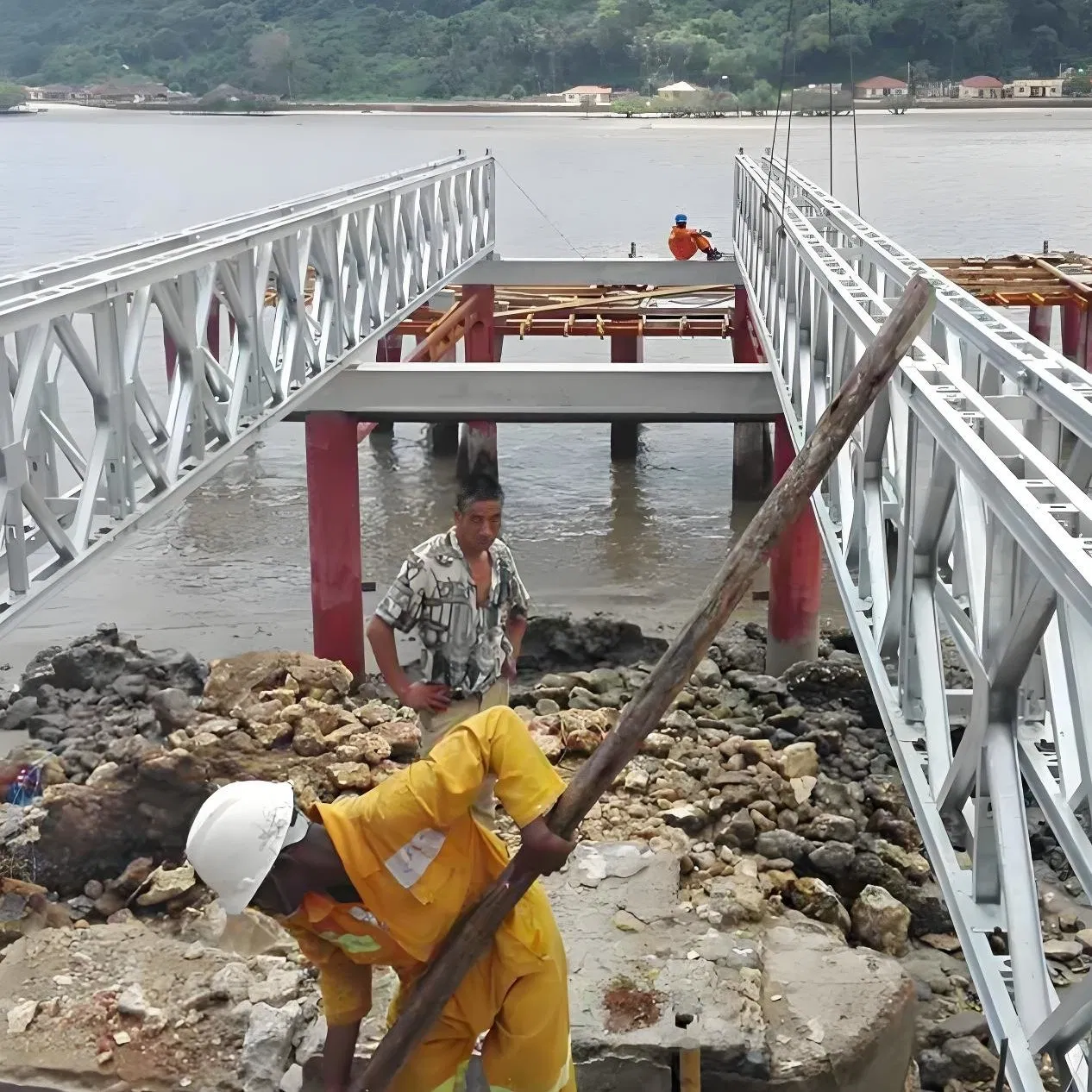 Versatile Multi-Span Solution: Continuous Bailey Bridge System for Wide River Crossings