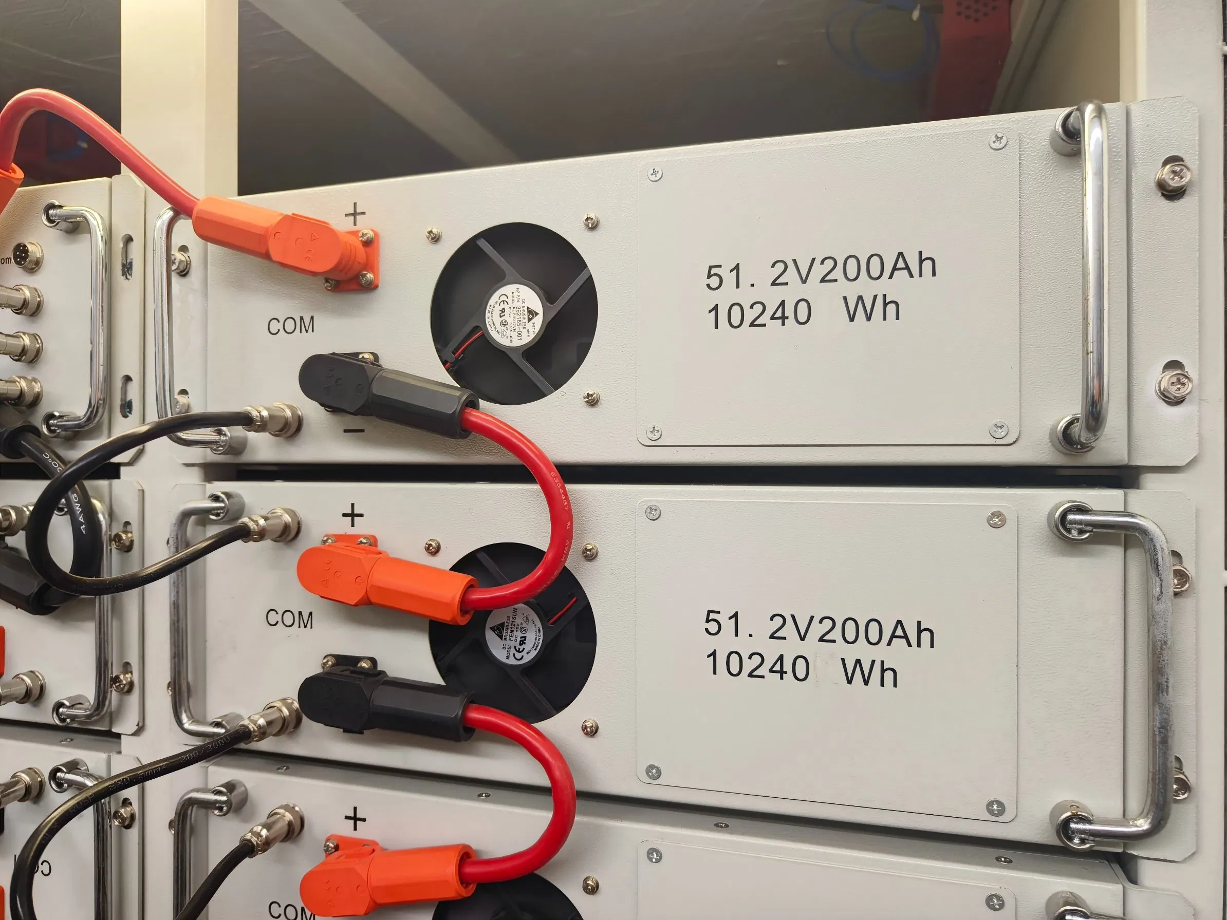 Containerized Energy Storage System 100kw 153kwh Lithium Battery + Hybrid Inverter for Commercial Use