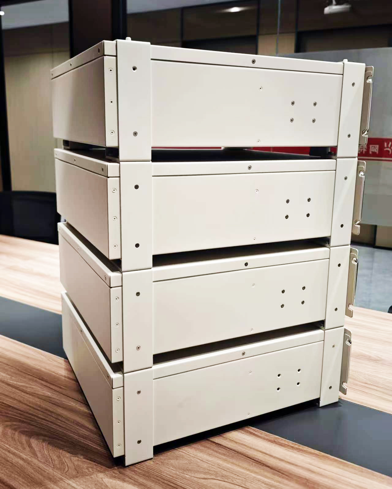CanadianSolar 5KWh Low Voltage LiFePO4 Solar Stackable Battery Hybrid Grid Support CAN Communication 5-Year Quality Warranty