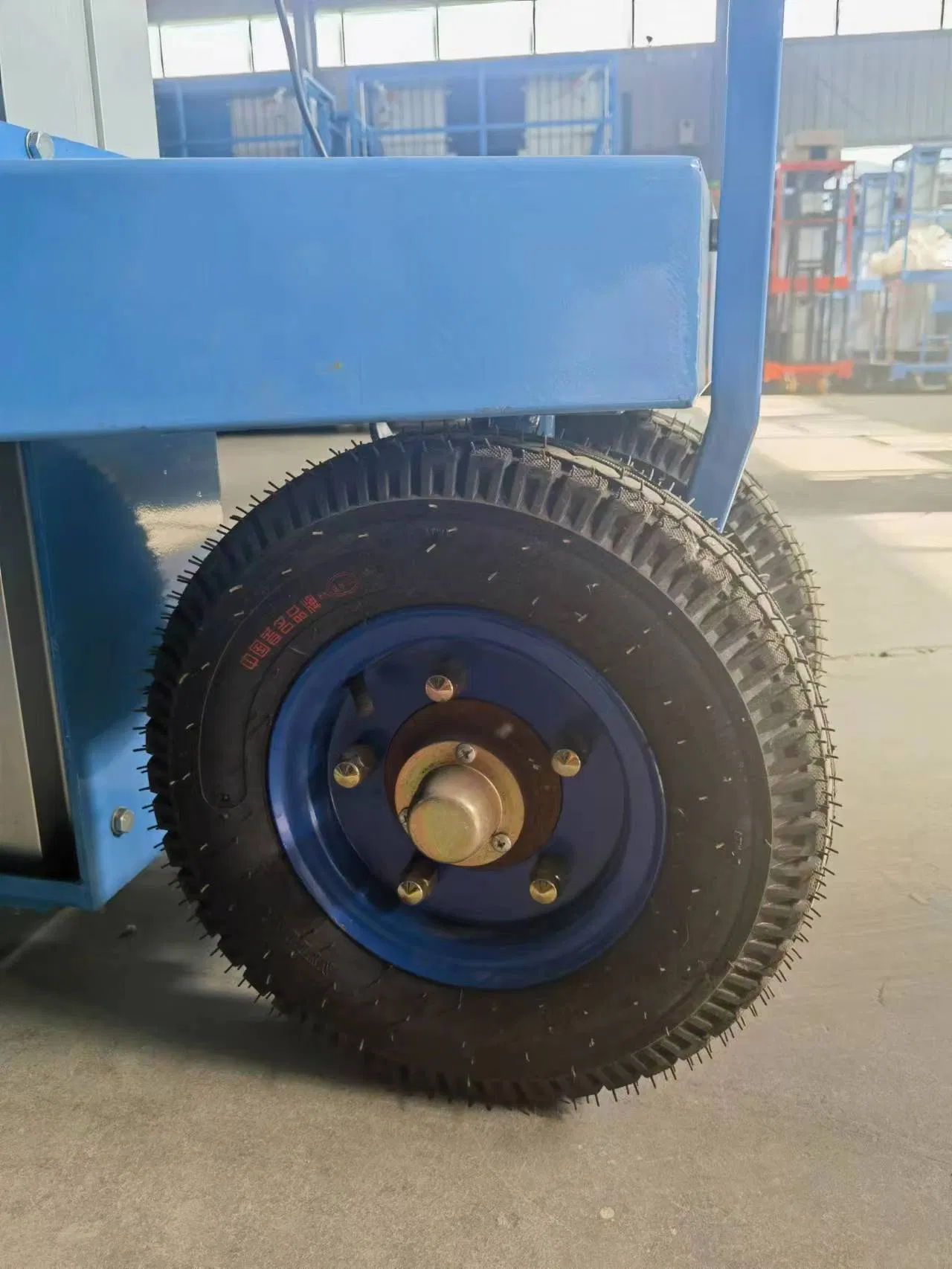 CE 8m Electric Mobile Portable Hydraulic Twin Mast Aluminum Alloy Personnel Lift Platform with Wheels 150-300kg