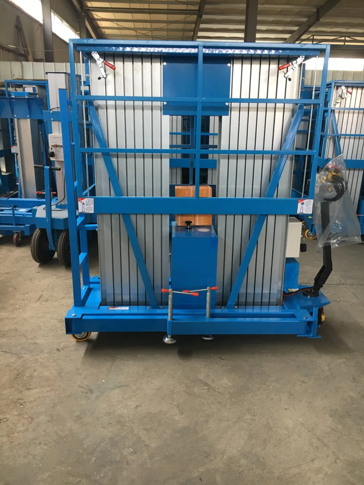 Push Around Vertical Max Working Height 4m 8m 10m 18m Aluminum Electric One Man Single Mast Lifts Person Lifter for Sale