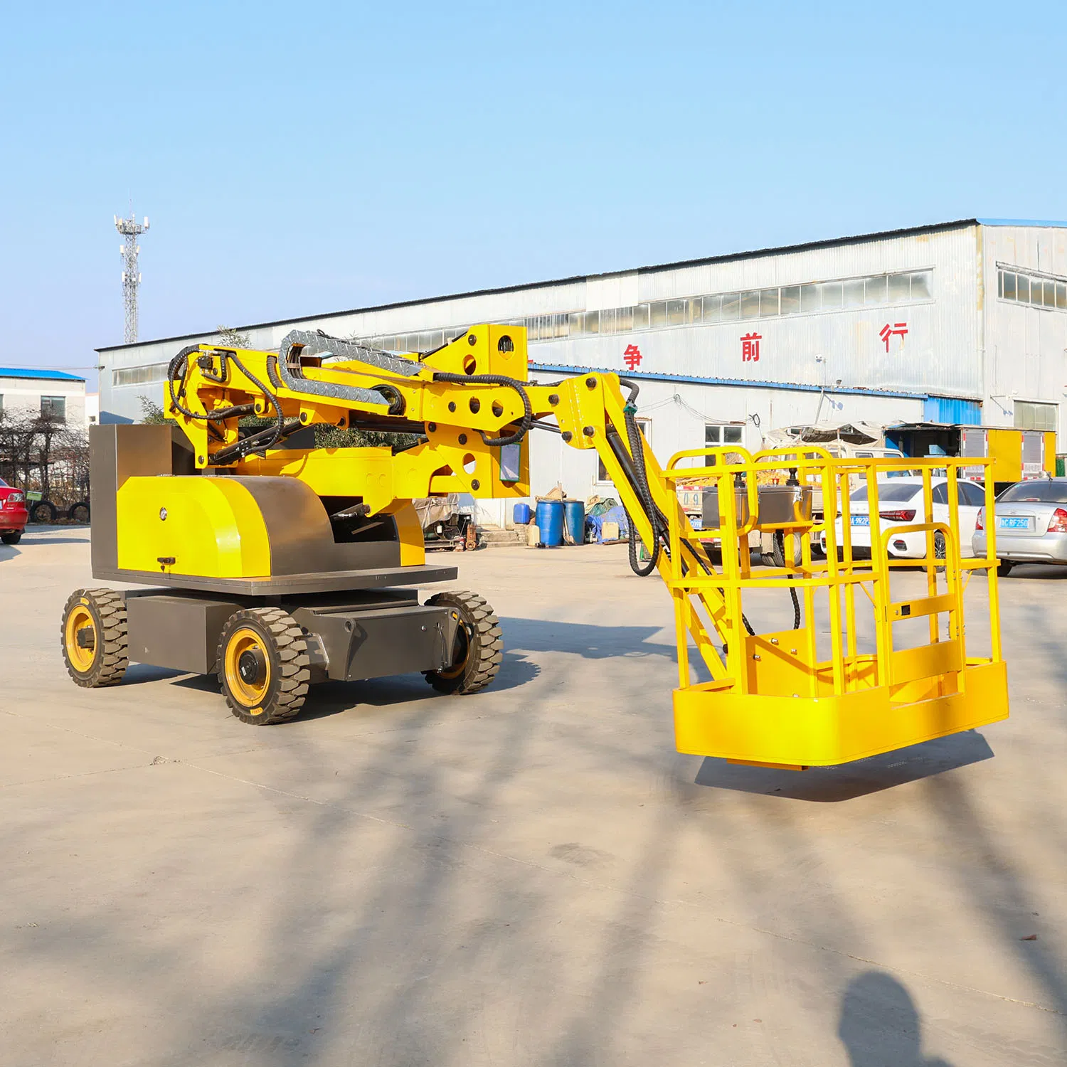 Electric Self Propelled Articulated Boom Lift Telescopic Articulated Aerial Work Platform Vehicle