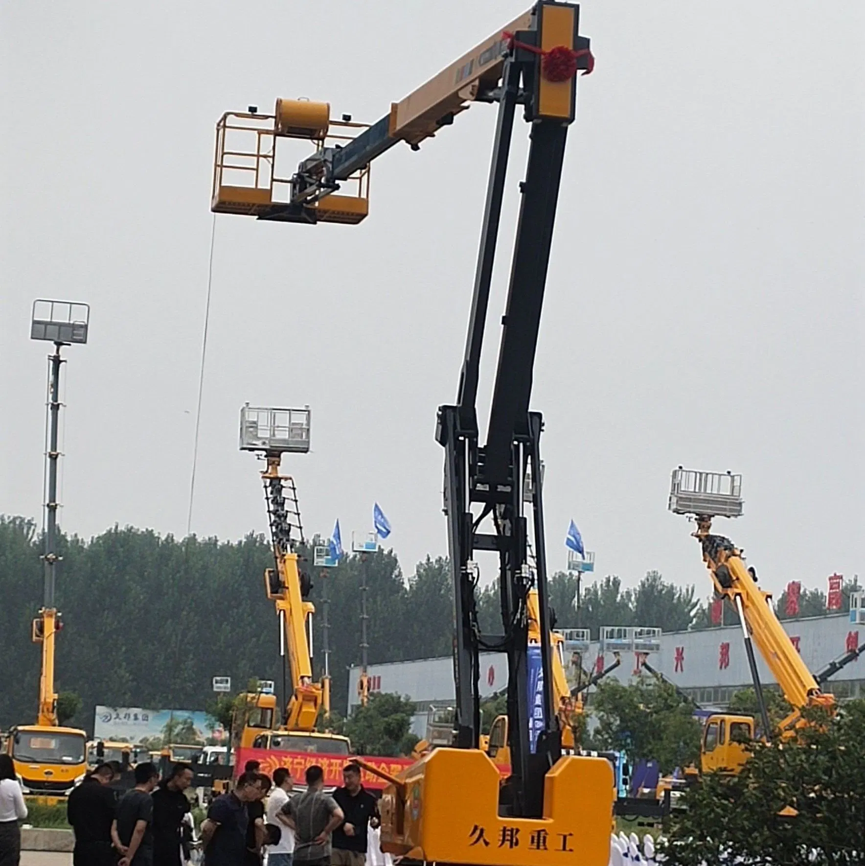 21m Electric Boom Liftversatile Aerial Work Platform for Indoor and Outdoor Use