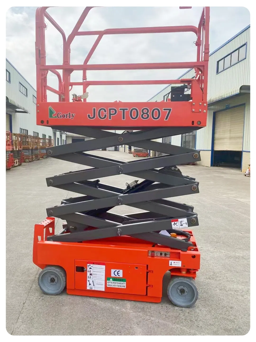 Compact Aerial Work Platform for Efficient Renovation Tasks