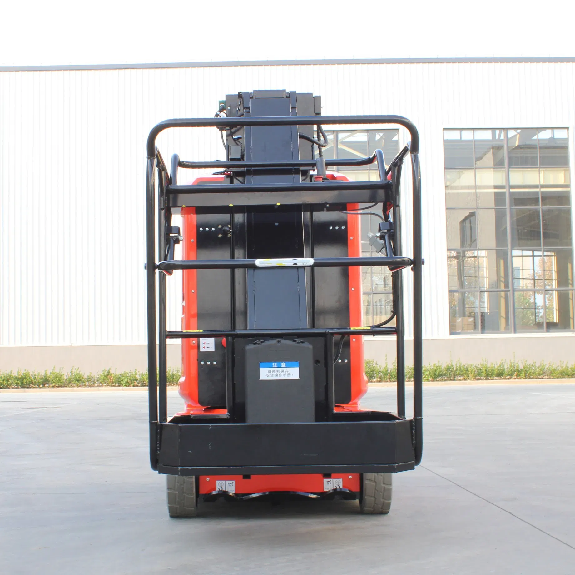 Compact Self Propelled Telescopic Mast Boom Manlift Aerial Work Platform