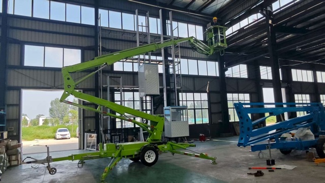 Mast lift vertical personnel lift for indoor applications