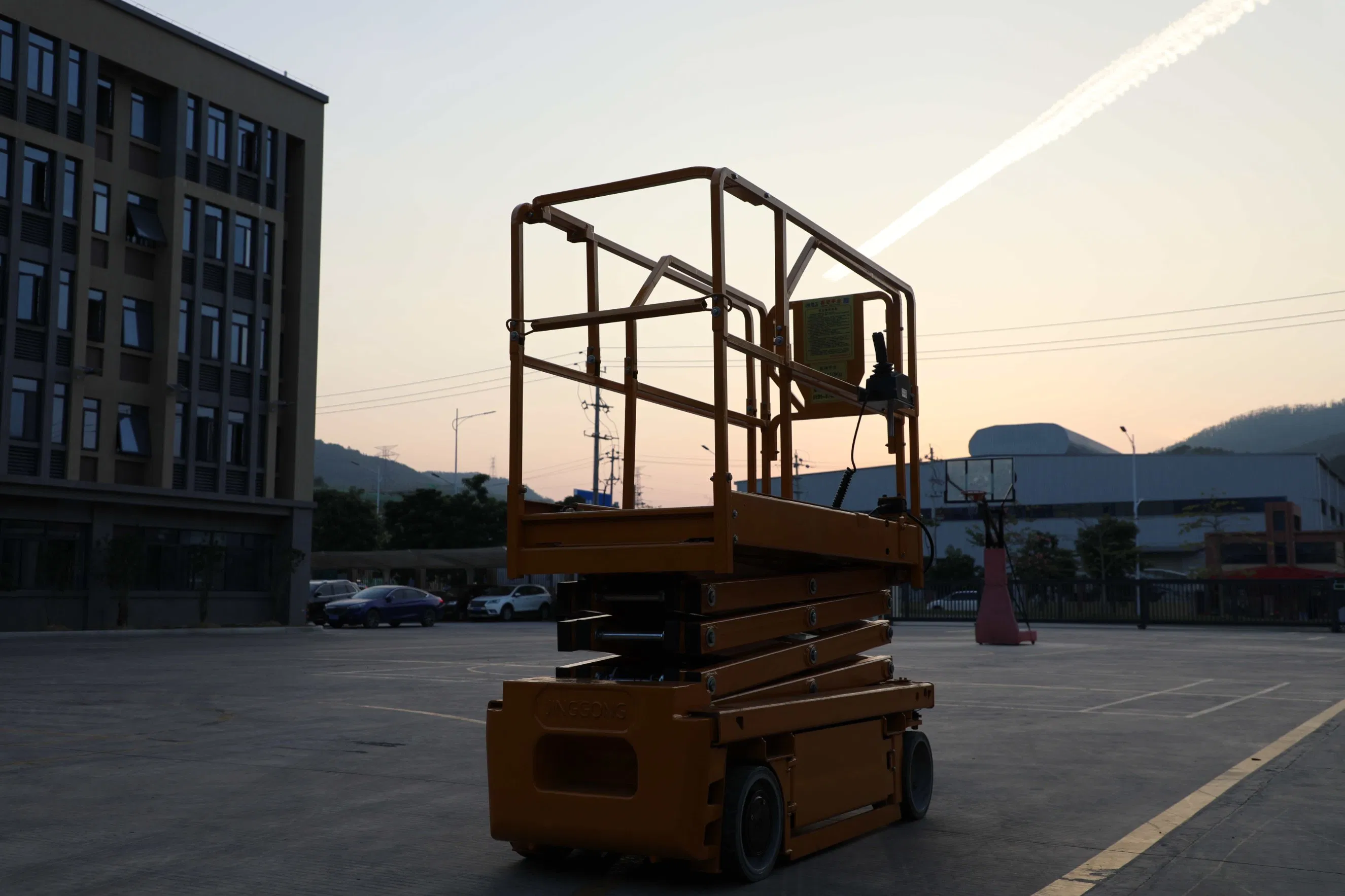 Jg 6 - 11-Meter Lifting Tower Compact Aerial Work Platform