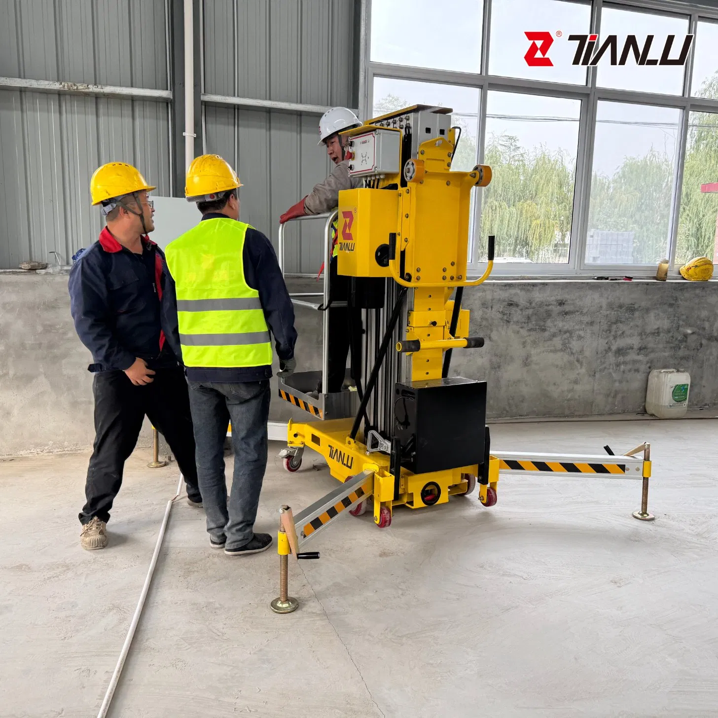 6m Aerial Work Platform with Compact Mast Design