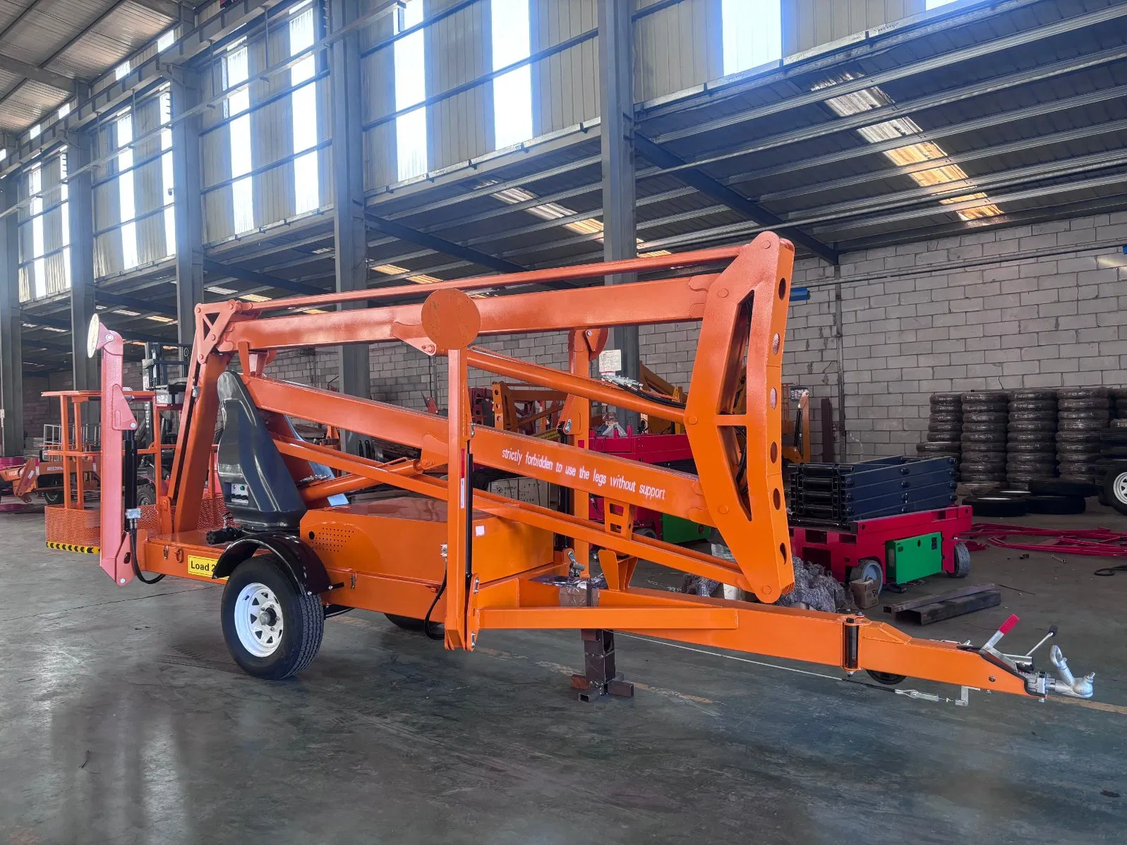 Cherry Picker Spider Lift Man Boom Lift Aerial Work Platform Trailer Mounted