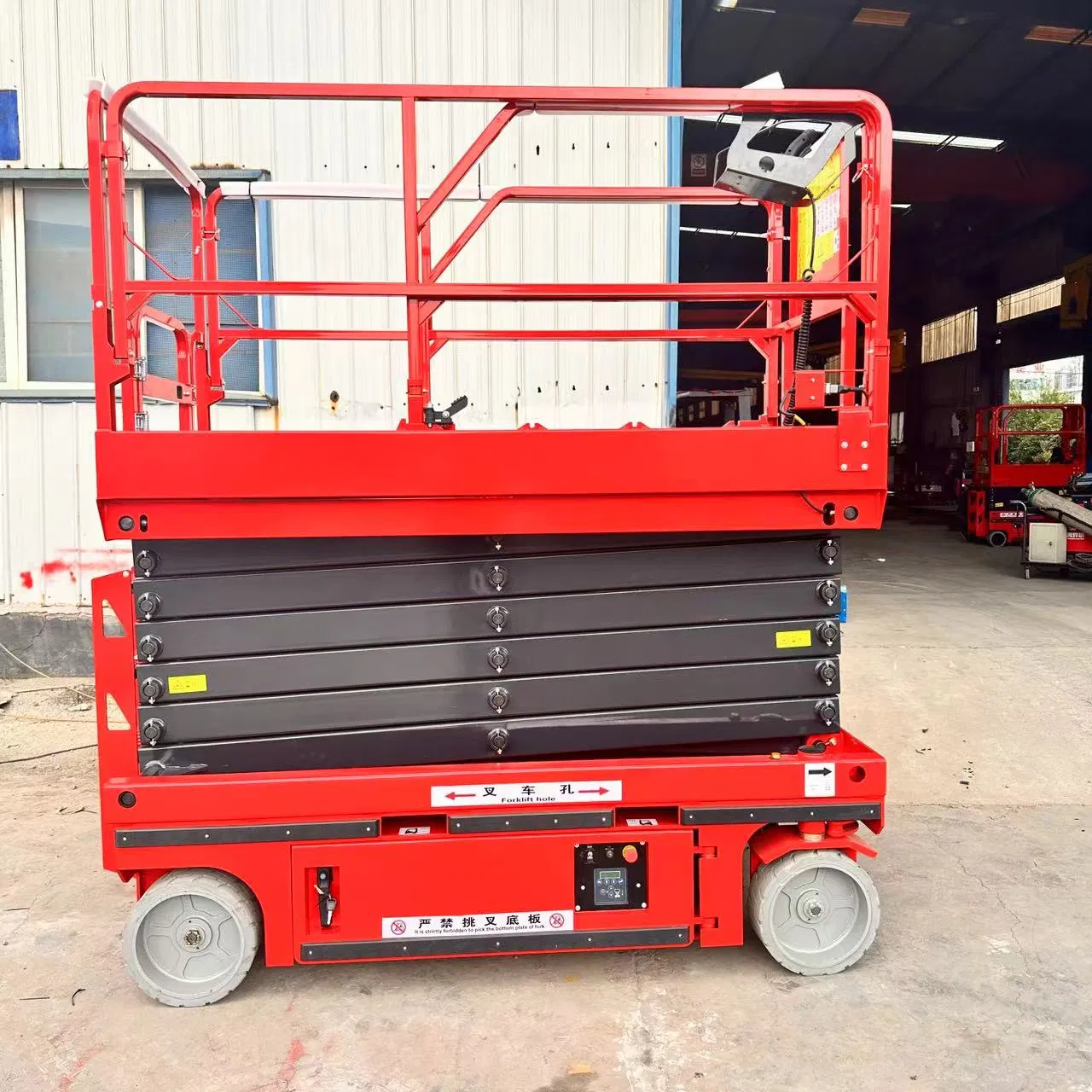 Hydraulic Mobile Scaffold Platform for Elevated Work Solutions