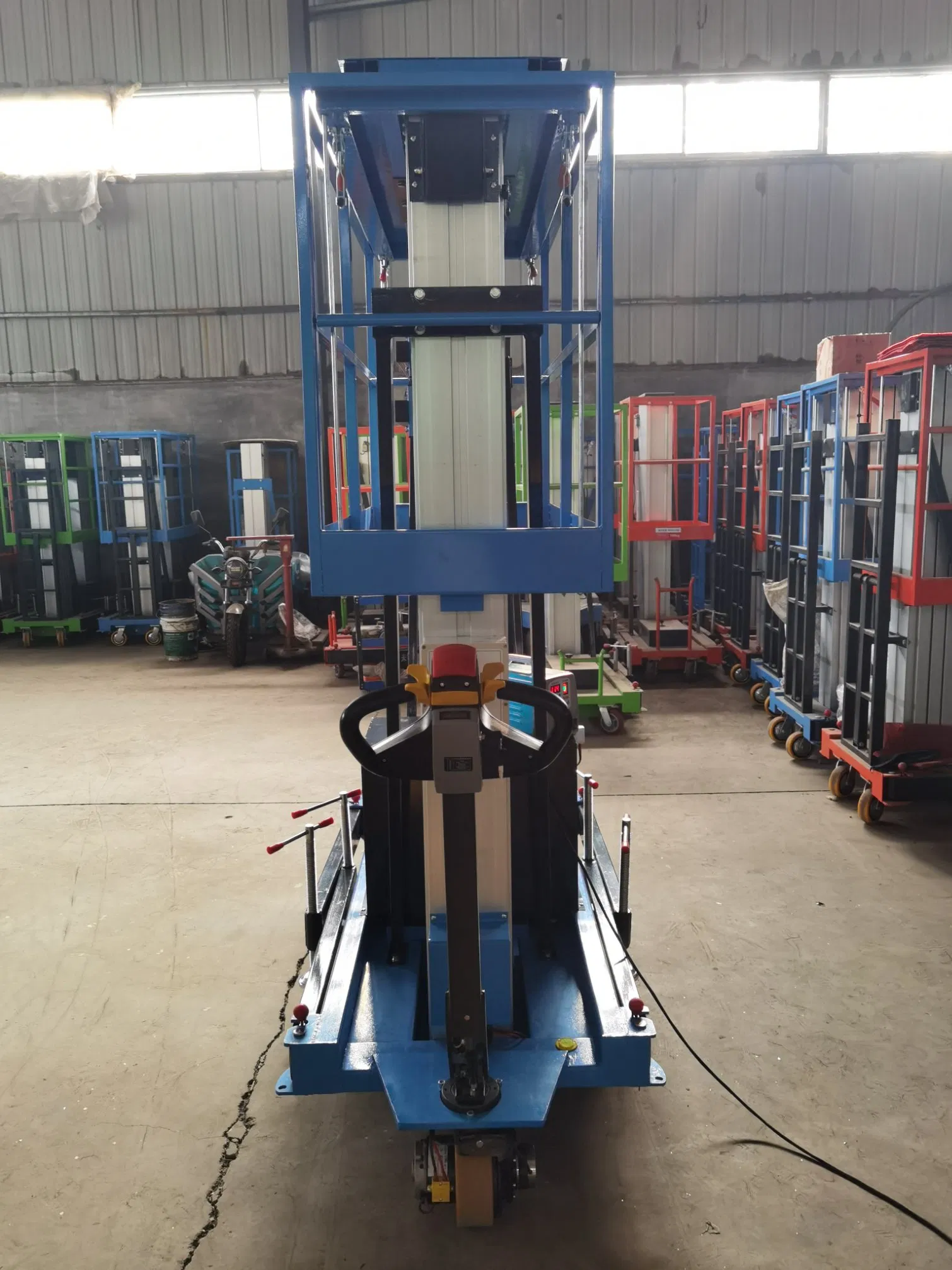 High Quality 100kg 200kg 4m 6m 8m Mobile Aluminum Lift Platform Vertical Masts Aluminium Man Lift