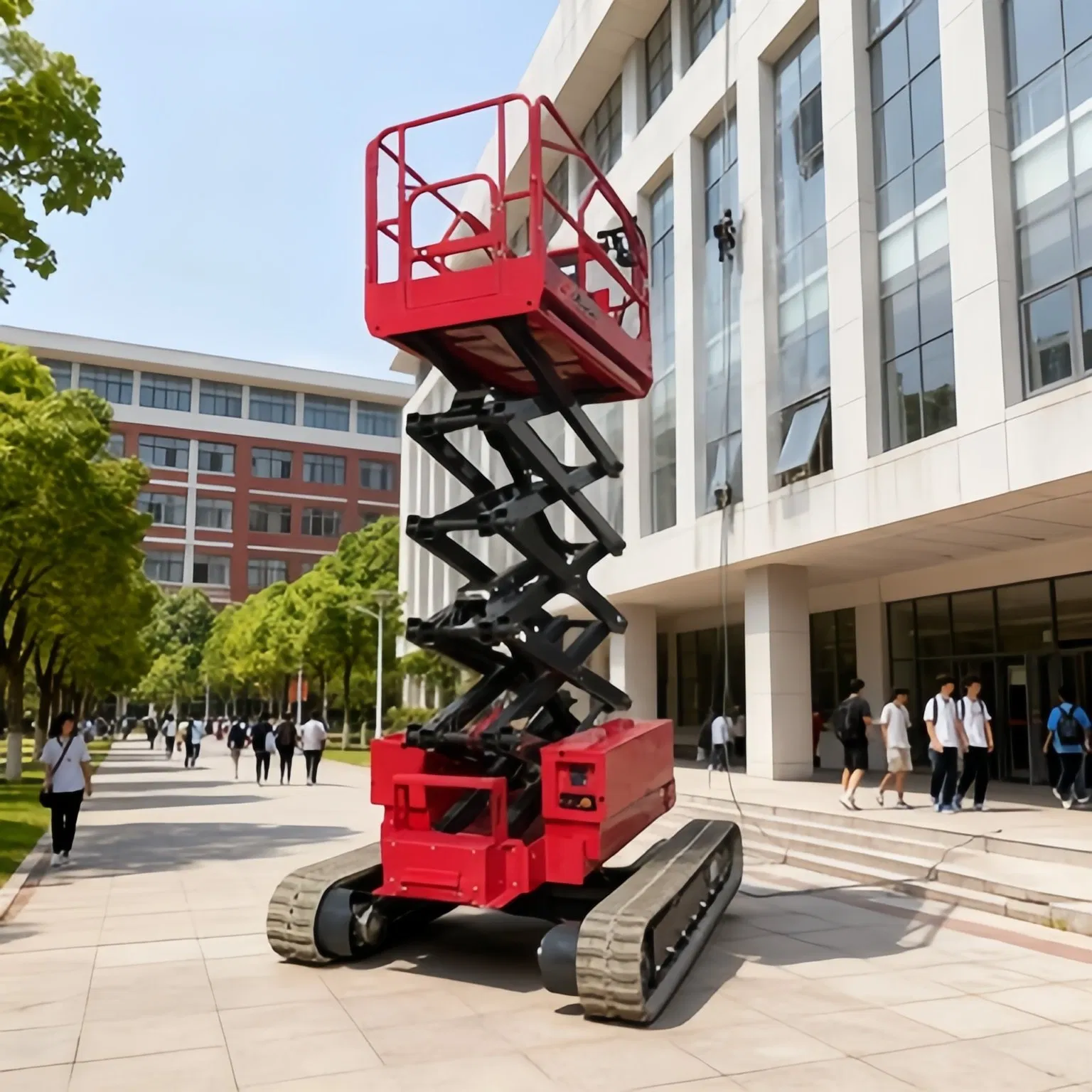 Crawler Scissor Lift Tracked Aerial Work Platform for Rough Terrain