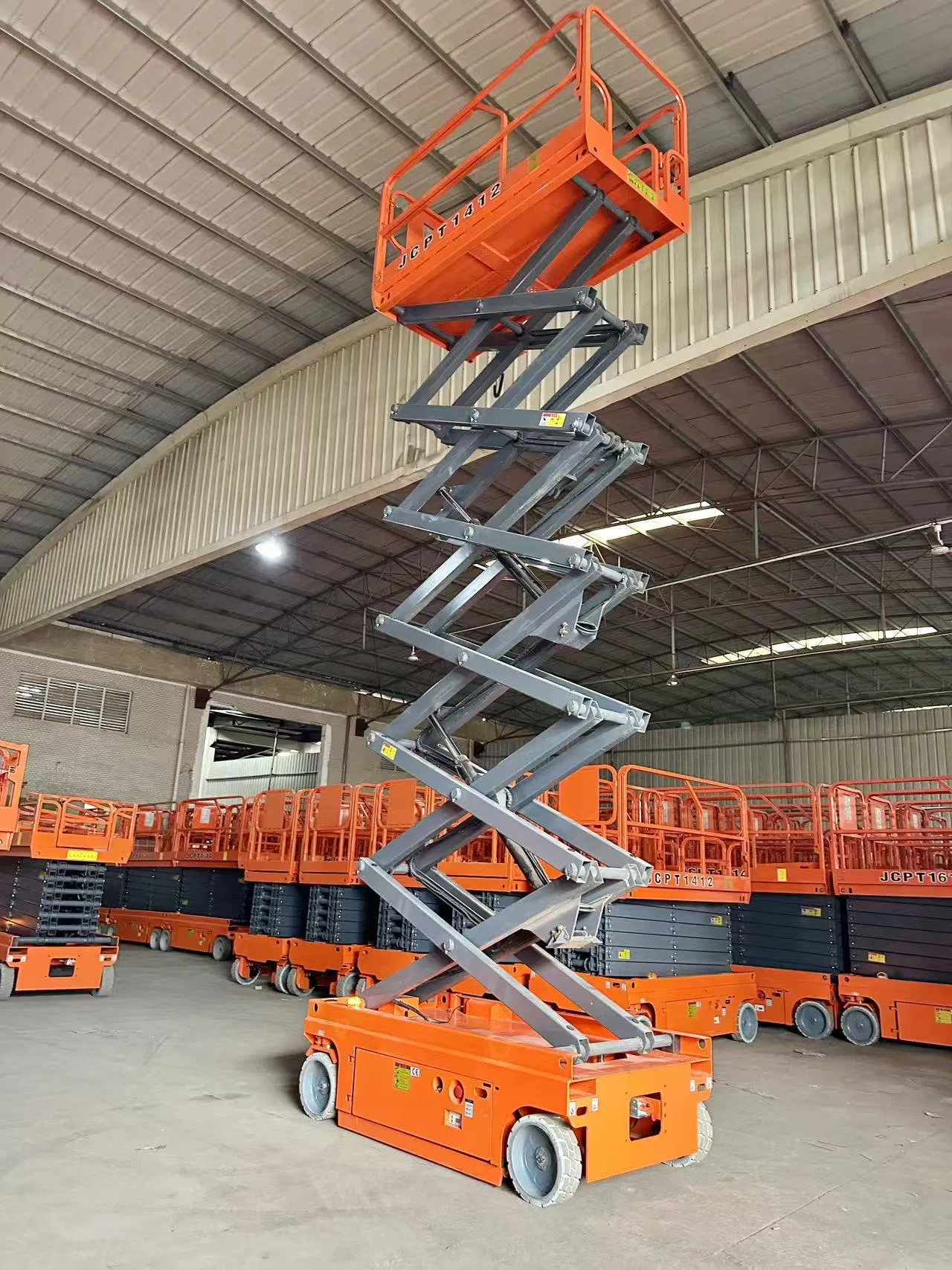 Brand New Efficient Electric Self-Propelled Indoor-Outdoor Aerial Work Platform