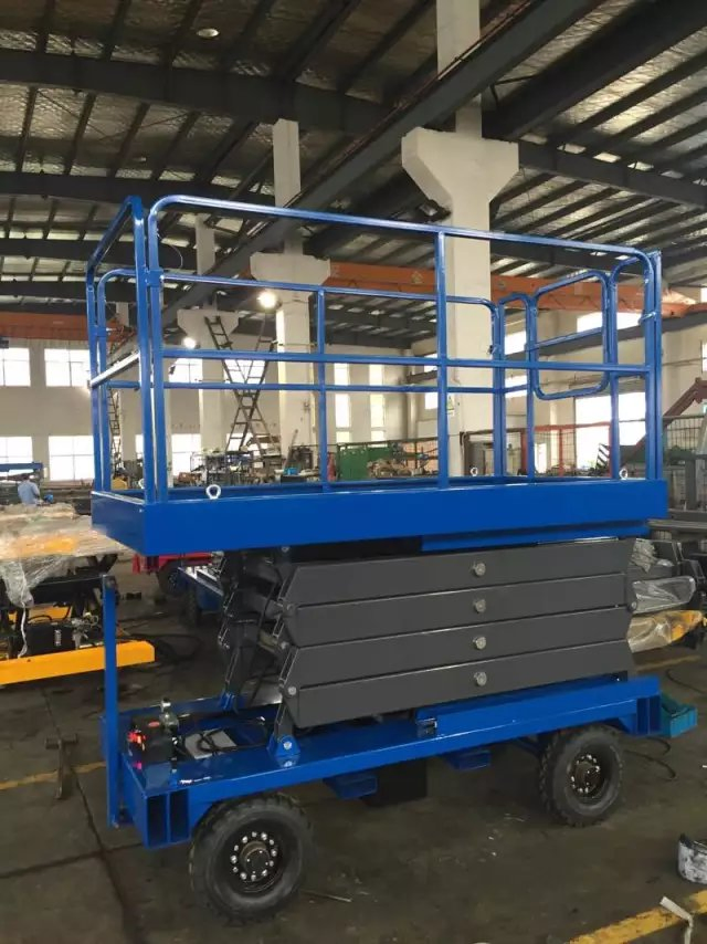 12m High Quality Self Propelled Aerial Working Platform Personnel Lifting and Lowering